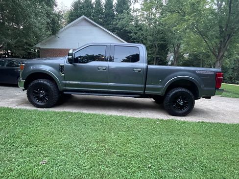 Used 2021 Ford F250 XLT w/ Tremor Off-Road Package image 2