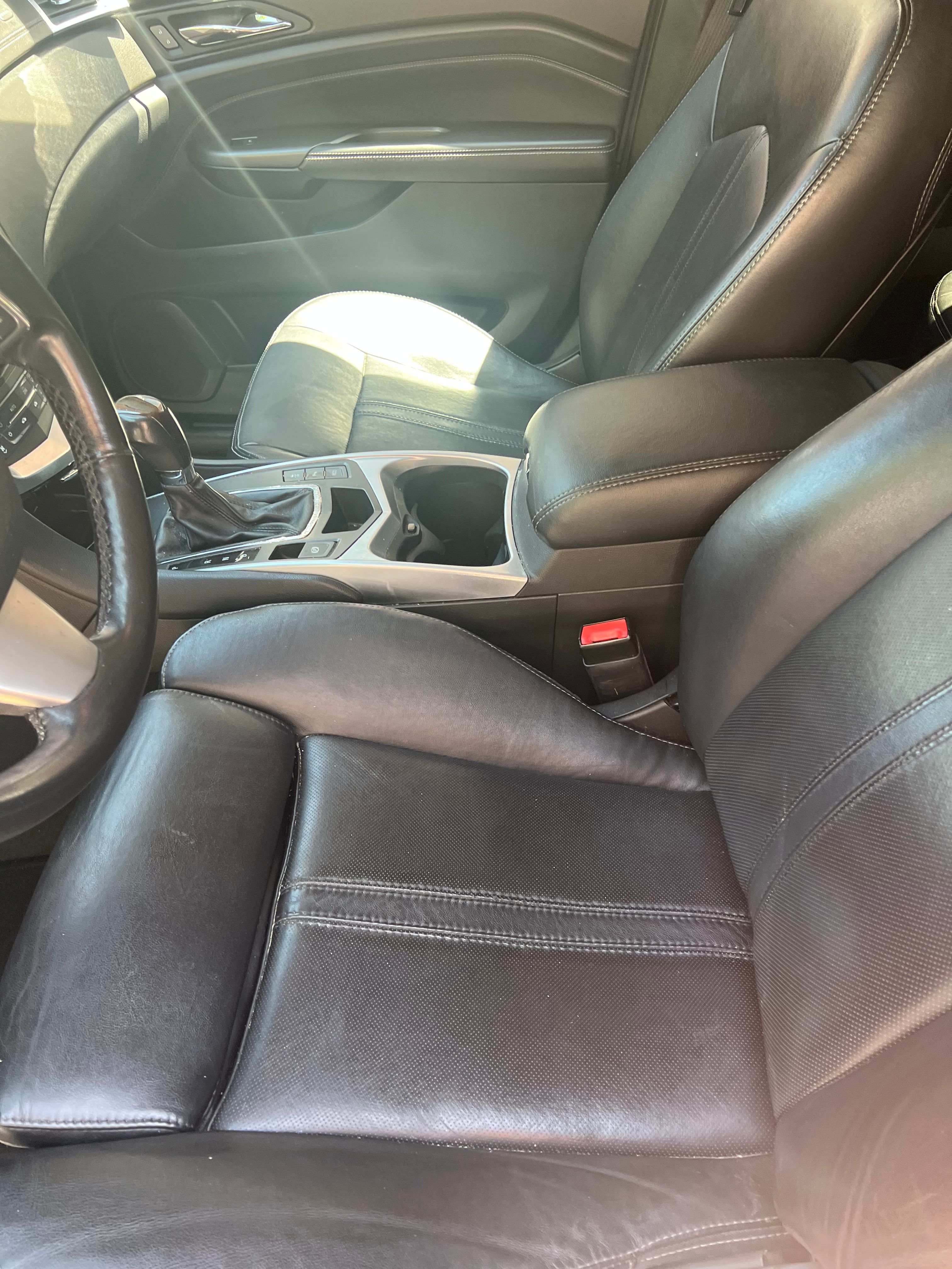 Used 2012 Cadillac SRX Luxury FWD image 13