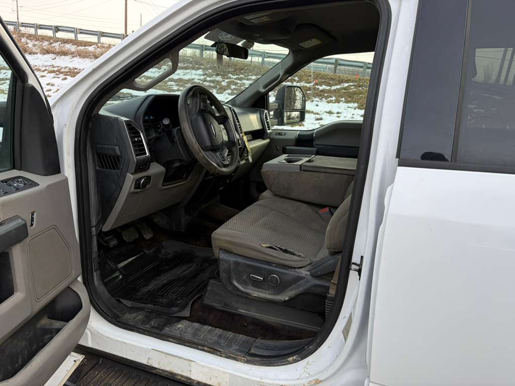 Used 2017 Ford F150 XLT w/ Trailer Tow Package AWD/4WD image 8