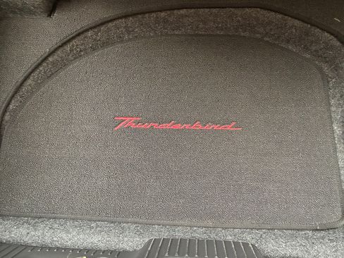 Used 2002 Ford Thunderbird image 8