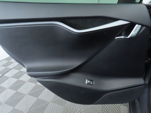 Used 2018 Tesla Model S P100D image 13