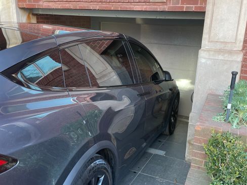 Used 2022 Tesla Model X image 7