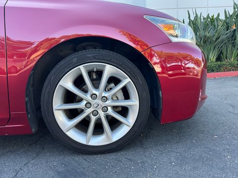 Used 2012 Lexus CT 200h Premium FWD image 10