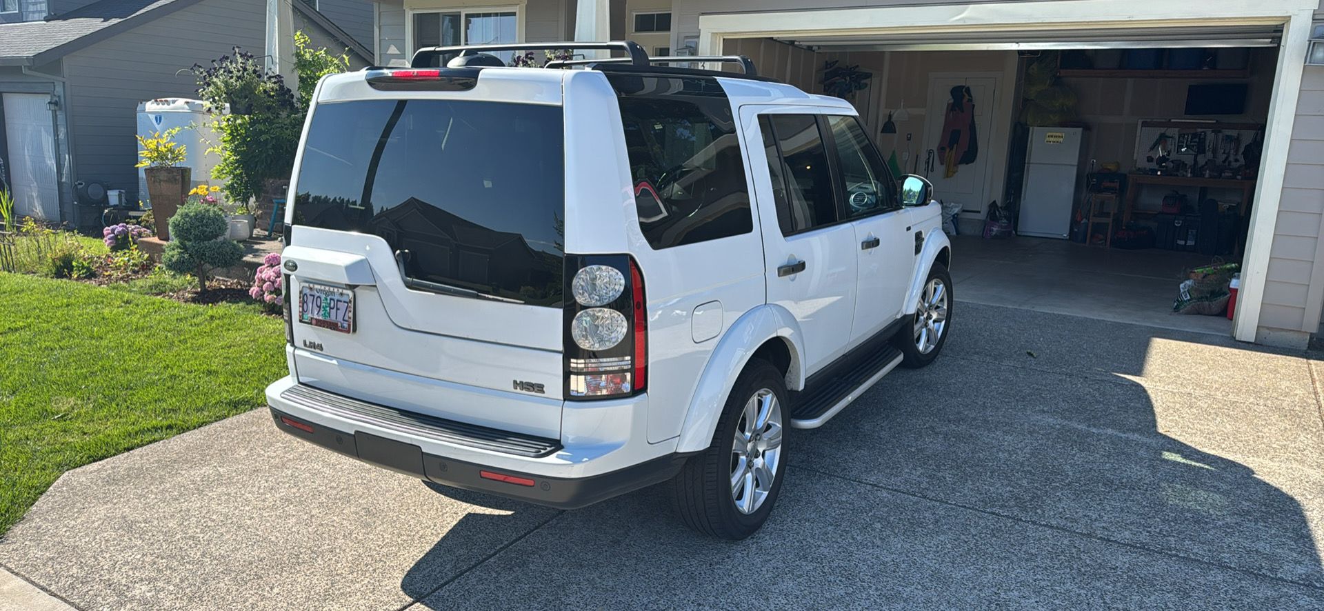 Used 2015 Land Rover LR4 HSE AWD/4WD image 6