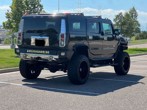 Used 2005 HUMMER H2 Luxury w/ Preferred Equipment Group image 2