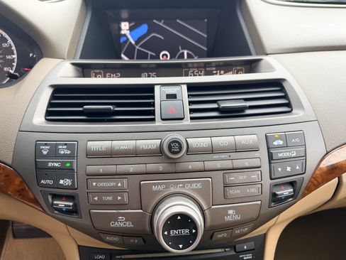 Used 2010 Honda Accord EX-L image 16