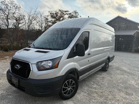 Used 2023 Ford Transit 250 148 High Roof Extended image 1