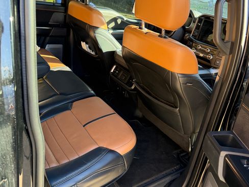 Used 2021 Ford F150 Platinum w/ Equipment Group 701A High image 8