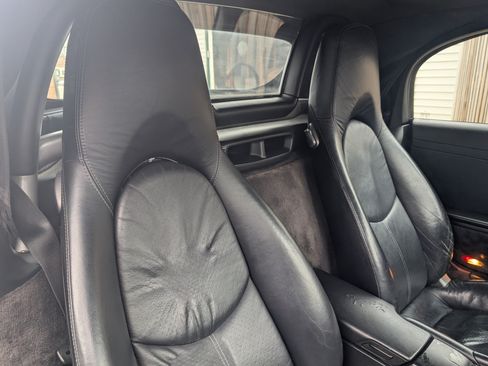 Used 2005 Porsche Boxster image 11