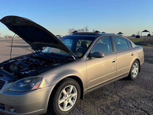 Used 2006 Nissan Altima 2.5 S w/ (F01) SL Pkg image 9