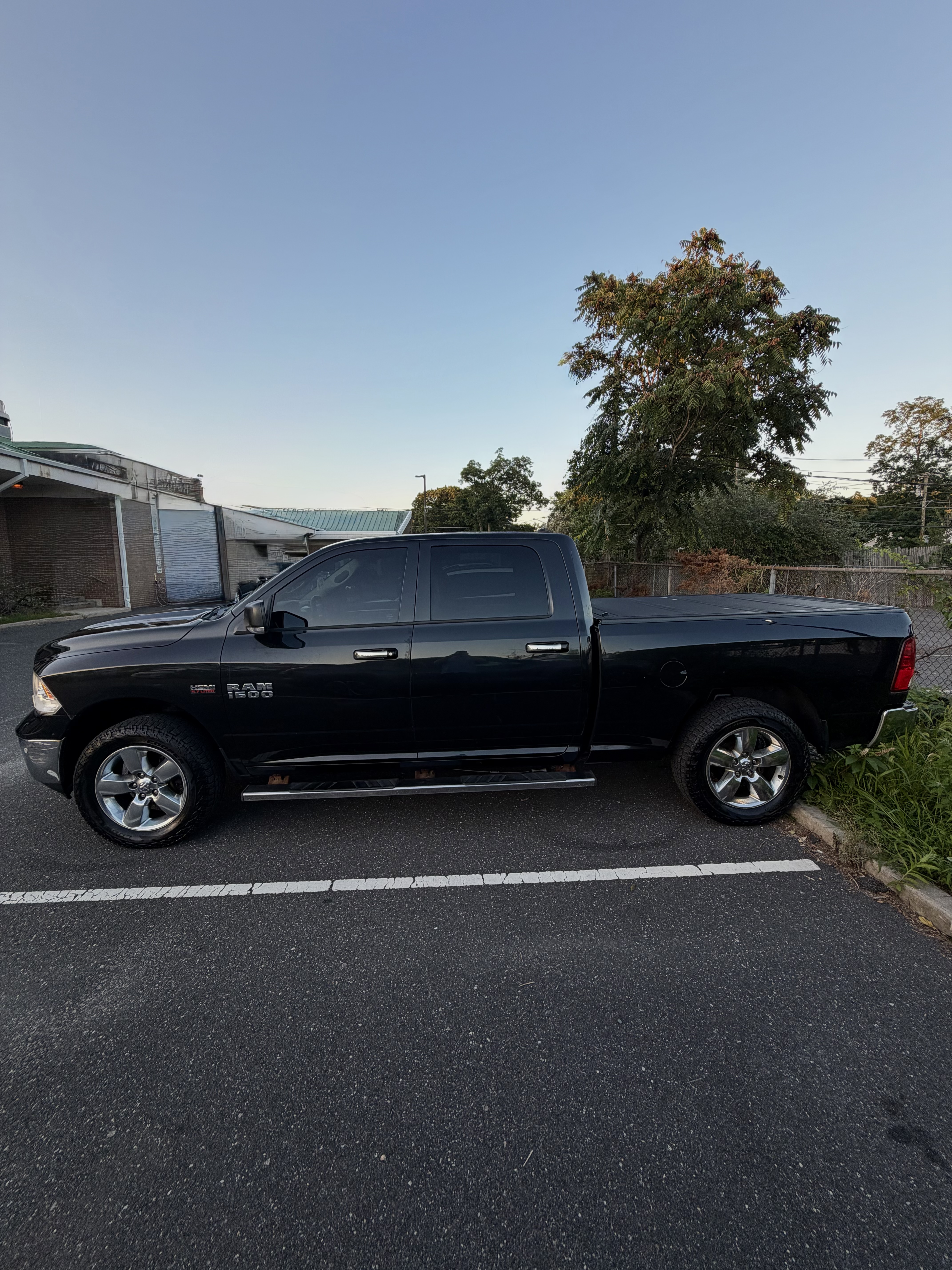 Used 2017 RAM 1500 Big Horn AWD/4WD image 5