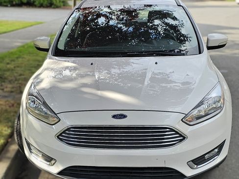 Used 2017 Ford Focus Titanium w/ Titanium Technology Package image 2