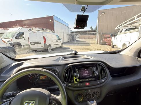 Used 2021 RAM ProMaster City Tradesman image 14