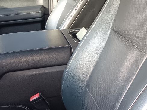 Used 2018 Ford F250 Lariat w/ Chrome Package image 9