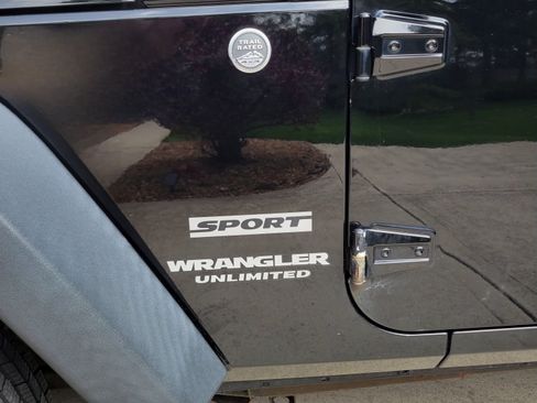 Used 2015 Jeep Wrangler Unlimited Sport w/ Quick Order Package 24S image 17