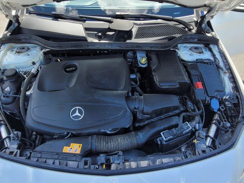 Used 2019 Mercedes-Benz CLA 250 image 11