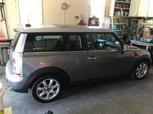 Used 2010 MINI Cooper Clubman Hardtop image 5