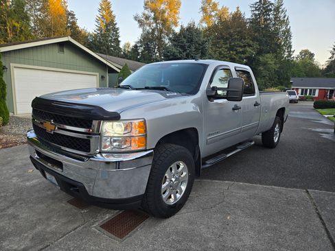 Used 2013 Chevrolet Silverado 3500 LT image 6