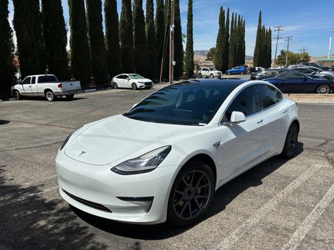 Used 2018 Tesla Model 3 Long Range RWD image 6