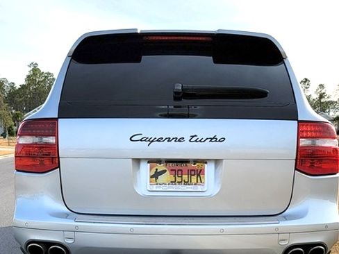 Used 2008 Porsche Cayenne Turbo AWD/4WD image 9
