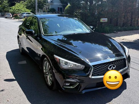 Used 2019 INFINITI Q50 Luxe w/ Essential Package (3.0T Luxe) AWD/4WD image 2