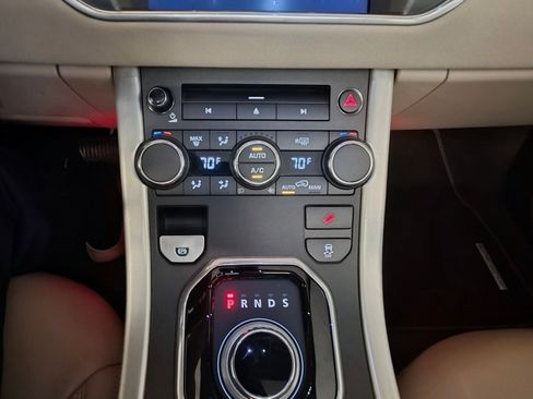 Used 2013 Land Rover Range Rover Evoque Pure Premium w/ Pure Premium Pkg AWD/4WD image 24