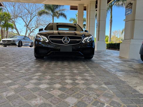 Used 2014 Mercedes-Benz E 63 AMG S-Model image 4