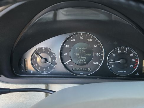 Used 2005 Mercedes-Benz CLK 500 Coupe image 4