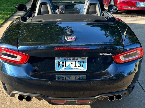 Used 2018 FIAT 124 Spider Abarth w/ Convenience Group image 7