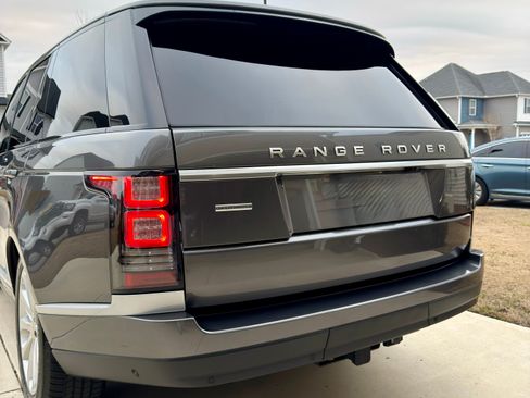 Used 2015 Land Rover Range Rover HSE image 10