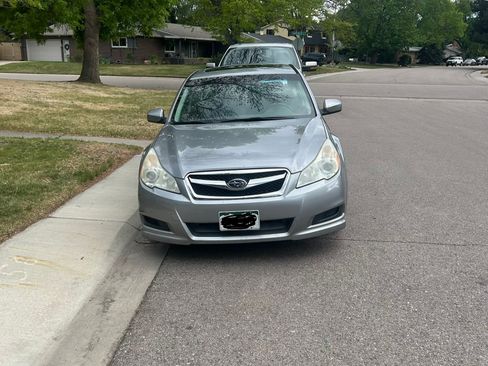 Used 2010 Subaru Legacy 2.5i Premium AWD/4WD image 1