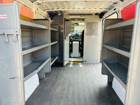 Used 2020 RAM ProMaster 1500 w/ Interior Convenience Group FWD image 4
