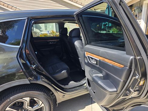 Used 2017 Honda CR-V Touring image 22