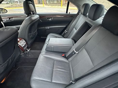 Used 2009 Mercedes-Benz S 550 image 9