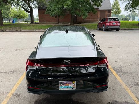 Used 2023 Hyundai Elantra SEL w/ Convenience Package FWD image 6