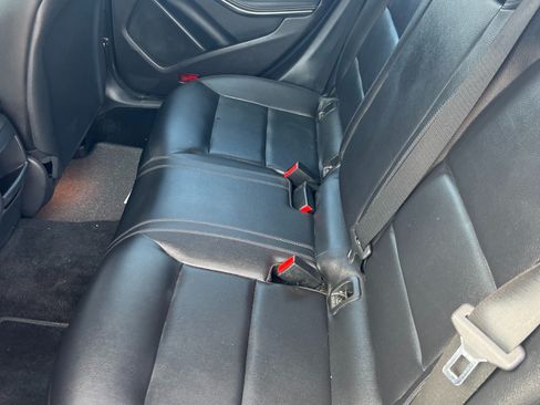 Used 2014 Mercedes-Benz CLA 250 4MATIC image 4