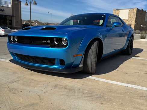 Used 2023 Dodge Challenger SRT Hellcat w/ Driver Convenience Group RWD image 10