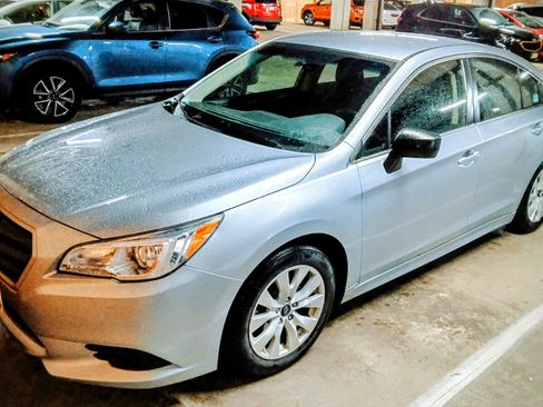 Used 2017 Subaru Legacy 2.5i w/ Alloy Wheel Package image 4