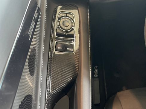 Used 2024 Chevrolet Corvette Z06 w/ Z07 Performance Package image 9