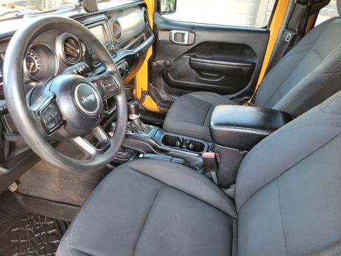 Used 2021 Jeep Wrangler Unlimited Sport image 17