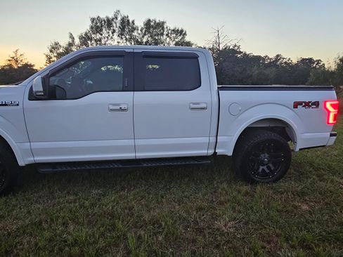 Used 2018 Ford F150 Lariat w/ Equipment Group 502A Luxury AWD/4WD image 18