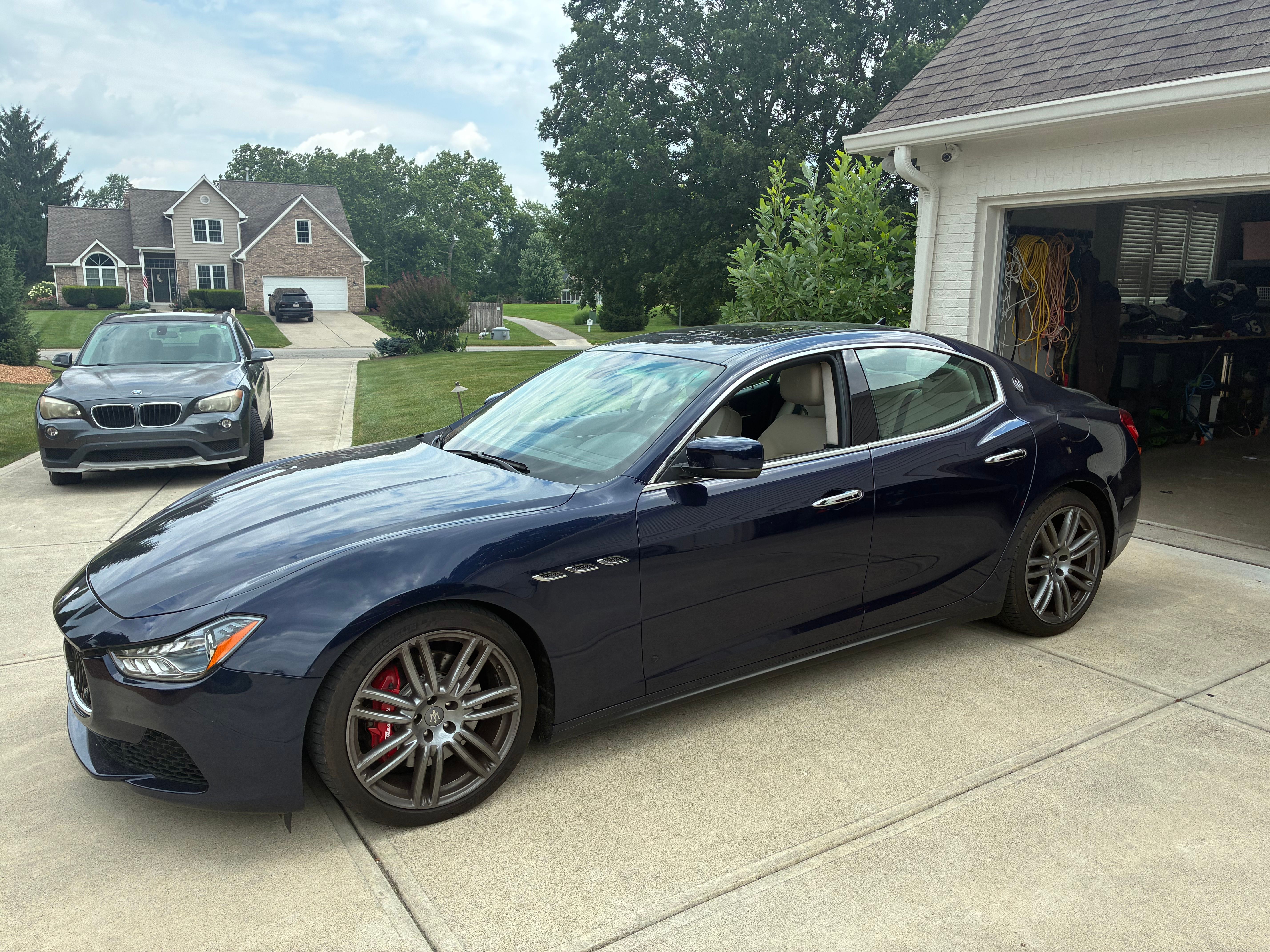 Used 2014 Maserati Ghibli S Q4 AWD/4WD image 2