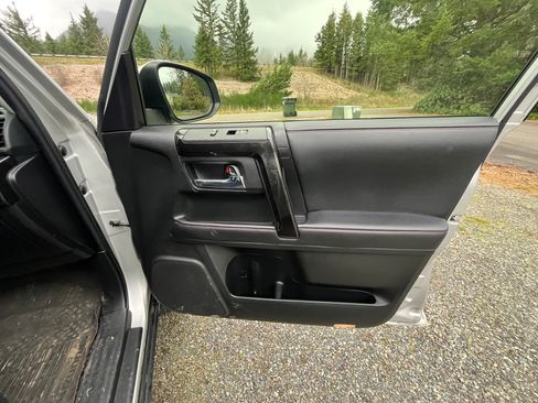 Used 2021 Toyota 4Runner TRD Off-Road Premium w/ Moonroof Package image 21