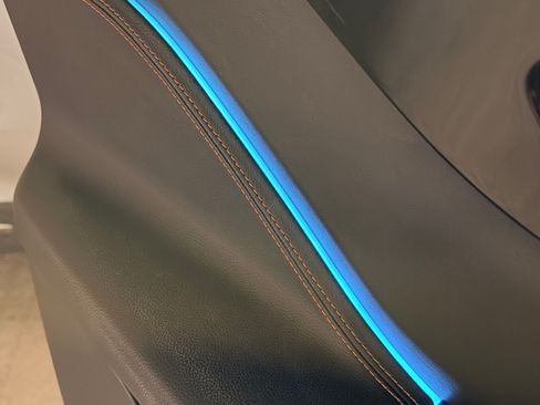 Used 2019 Jaguar F-PACE Prestige image 22