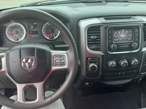 Used 2021 RAM 1500 Classic SLT image 10