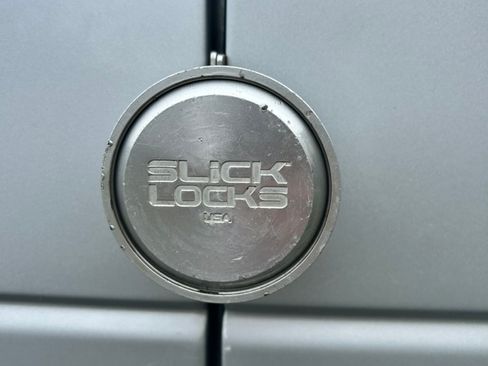 Used 2012 Ford E-250 and Econoline 250 Van 3D w/ Commercial Cargo Van Pkg image 4