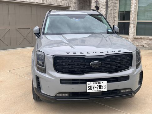 Used 2021 Kia Telluride SX w/ SX Prestige Package image 4