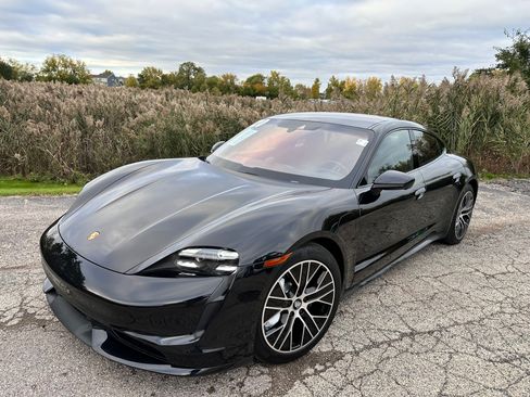 Used 2020 Porsche Taycan AWD/4WD image 4