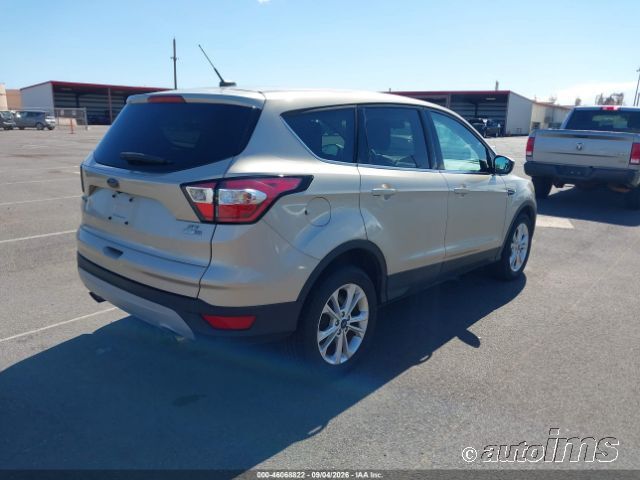 Used 2017 Ford Escape SE AWD/4WD image 8