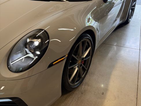 Used 2020 Porsche 911 Carrera 4S image 21